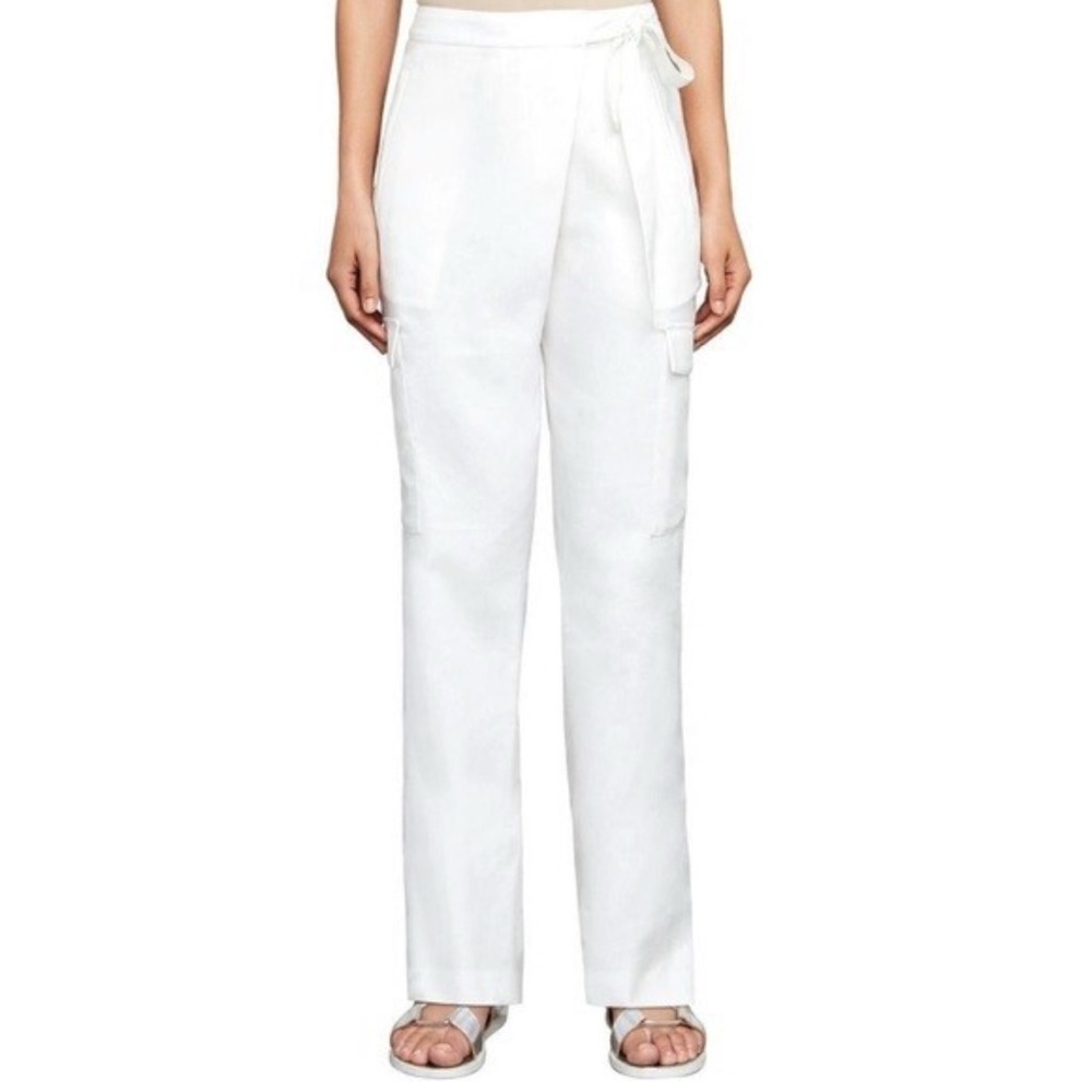 BCBGMaxAzria White Women's Trousers
